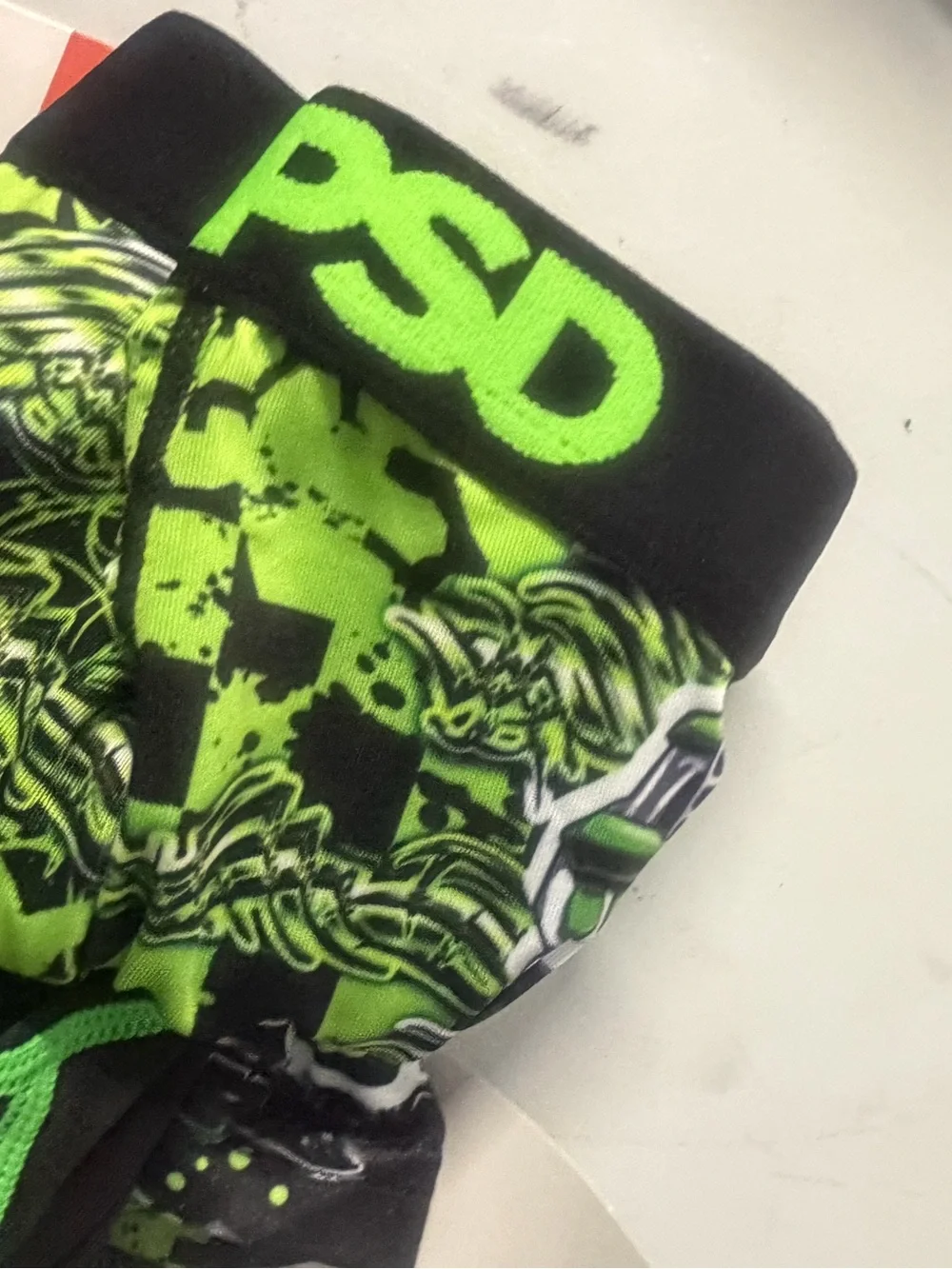 PSD youth boys  Green & Black Boxer Briefs - 2 Pack size medium nwt